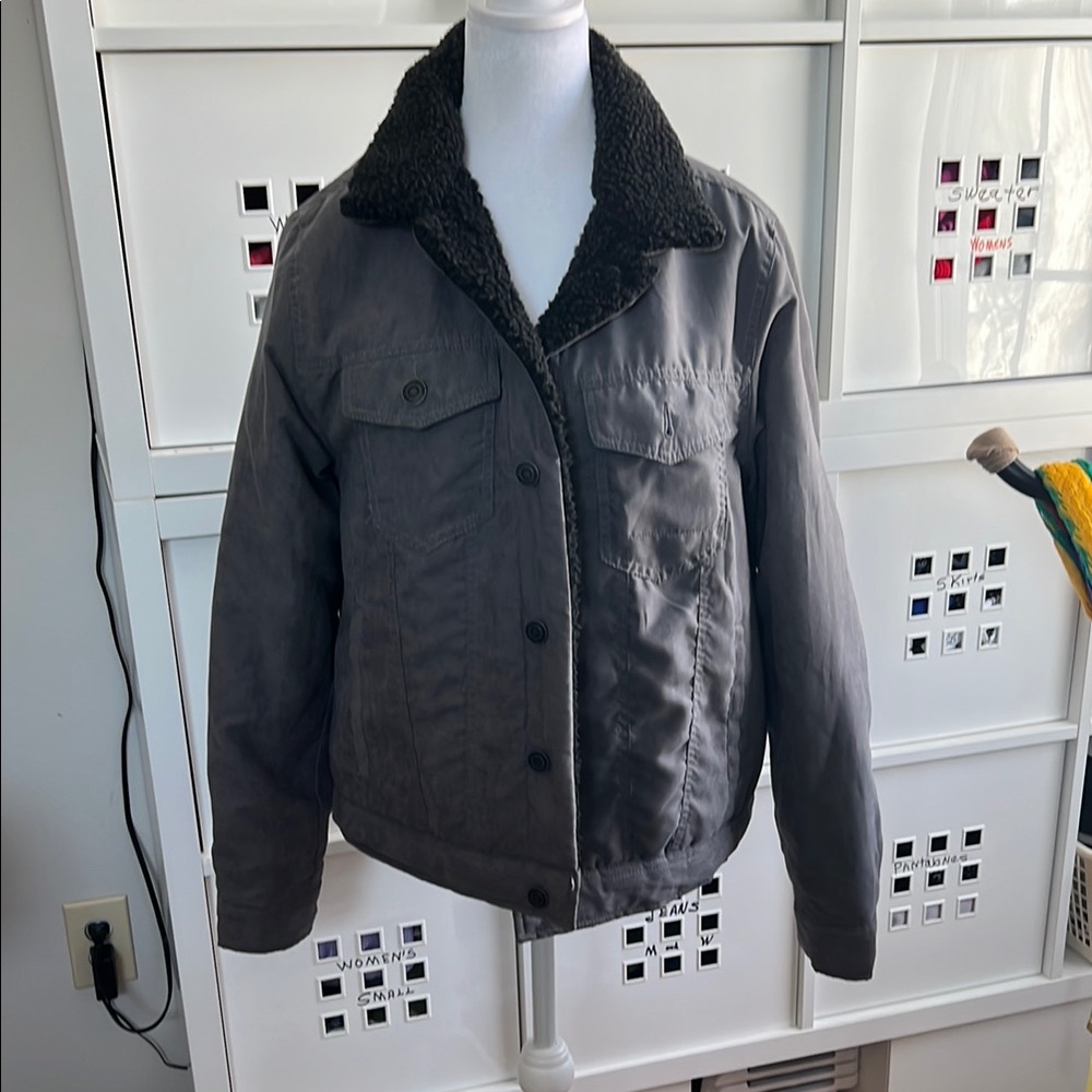 Nickel Iron Men's Dark Gray Jacket with Sherpa Collar Size Large